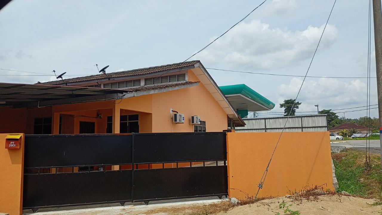 Ns Homestay Private Pool Tanah Merah  Eksteriør billede